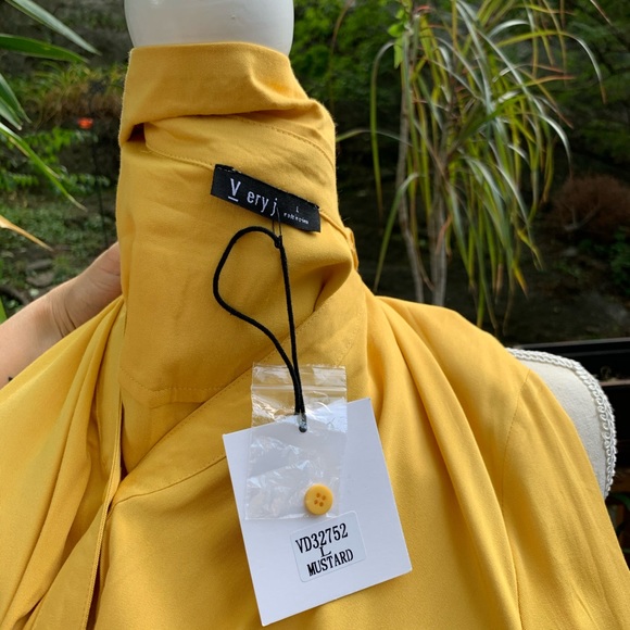 Very J Twisted Front Shirt Dress - Picture 7 of 8